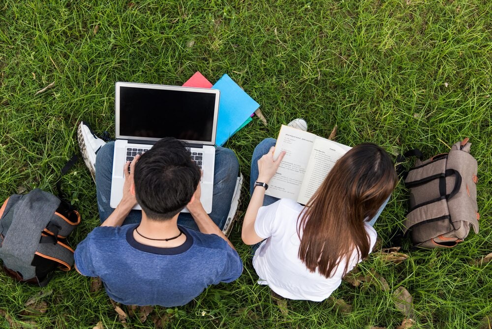 Odkryj śląską godkę na bezpłatnych warsztatach teatralnych w Rogoźnej!
