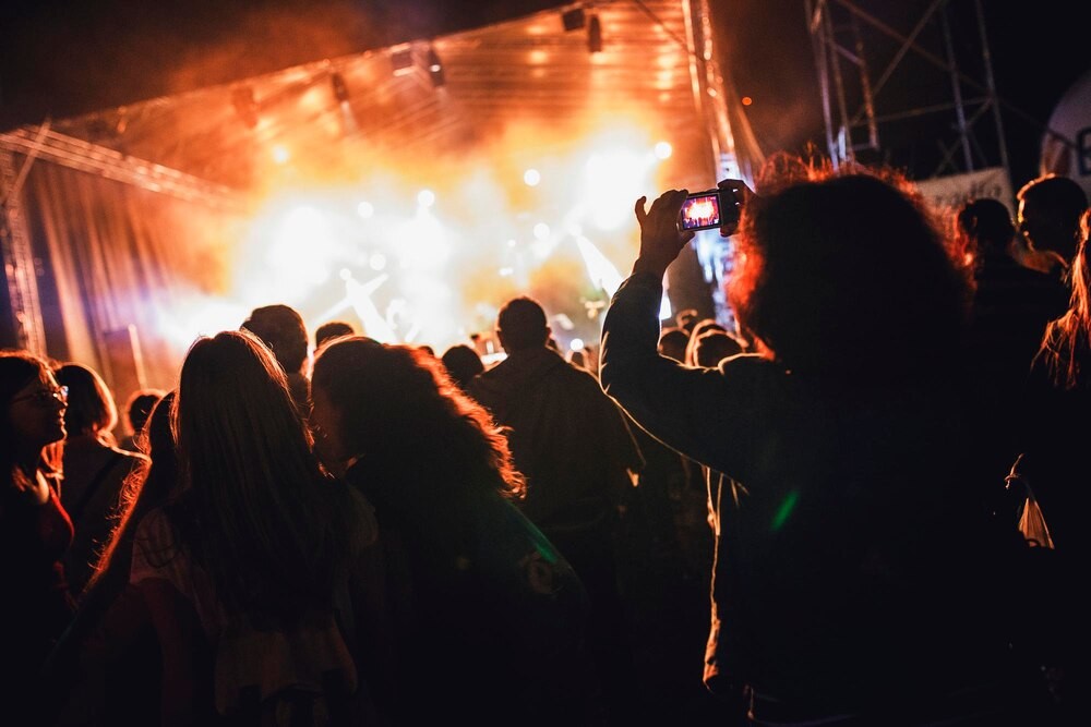 Tańcz w bibliotece! Odkryj radość bachaty w rytmach latino!