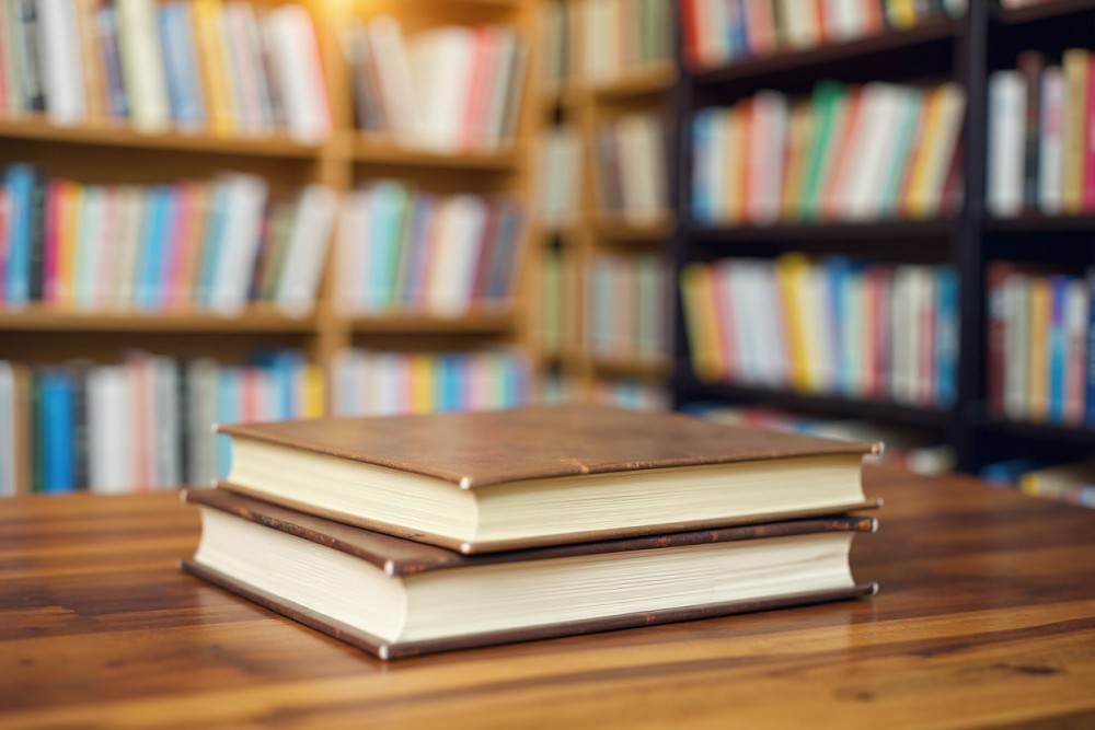 Świętujemy Międzynarodowy Dzień Pisarzy i Pisarek!